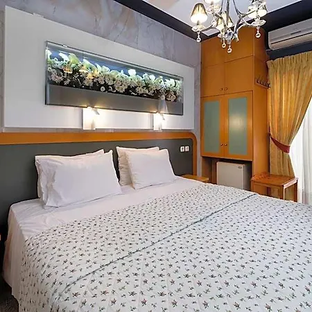 Segas Hotel 2*